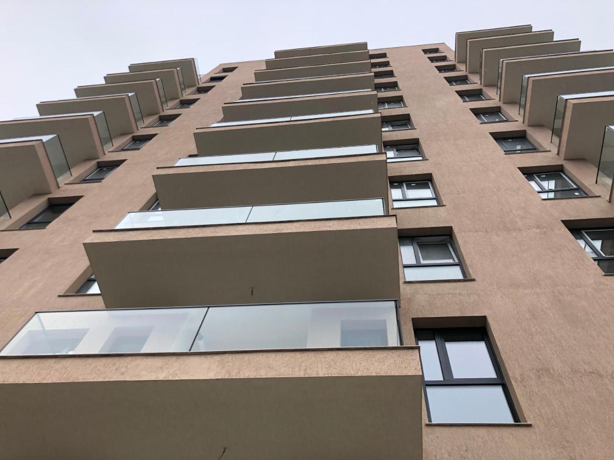 Luxury Westpark 2-Room Apartment Lakeview W5 布加勒斯特 外观 照片