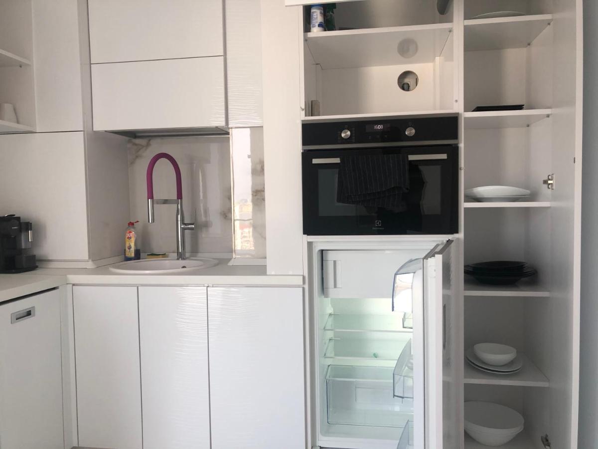 Luxury Westpark 2-Room Apartment Lakeview W5 布加勒斯特 外观 照片